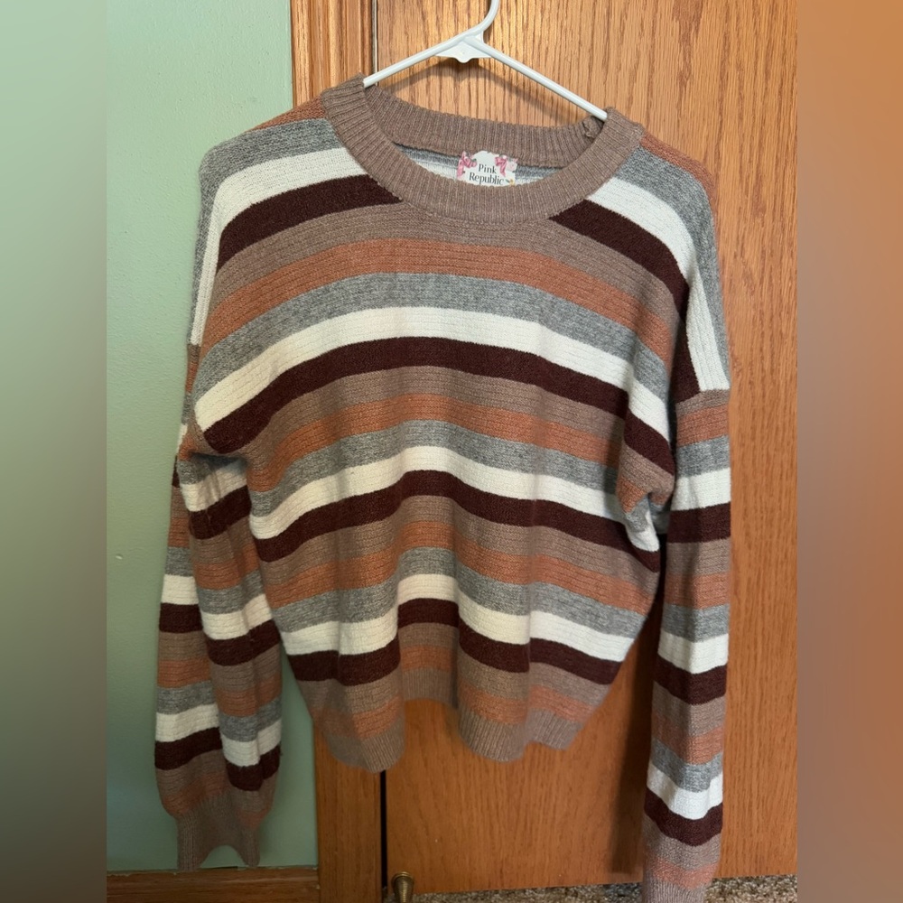 Pink Republic MEDIUM multi color stripe l/s sweater, like new